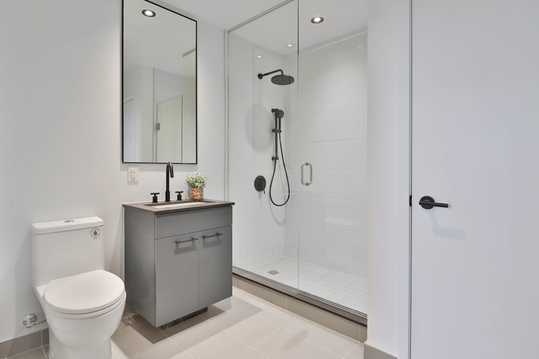 Microcement: Den Ultimative Guide til Trendy Overflader i Dit Hjem